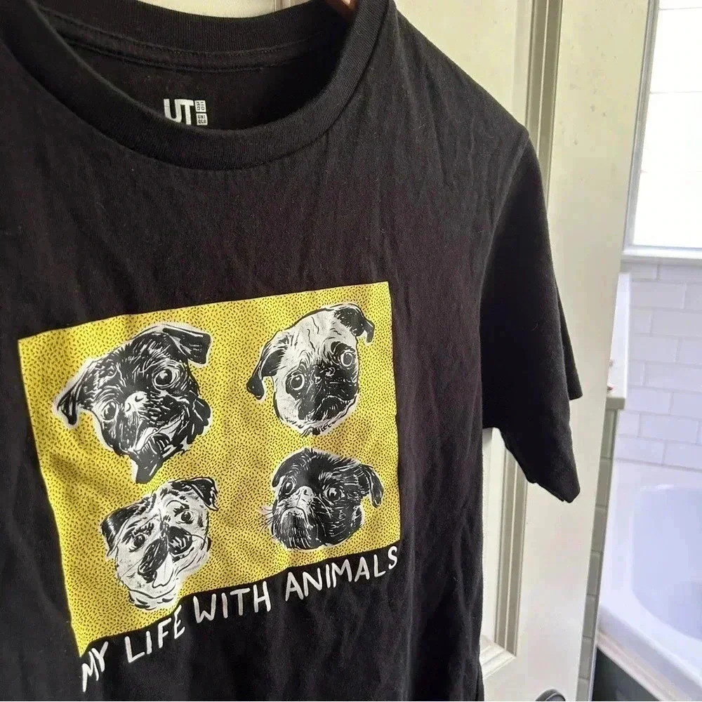 EUC black Uniqlo UT “My Life with Animals” pug graphic tee. Size XS - runs big - Picture 4 of 8